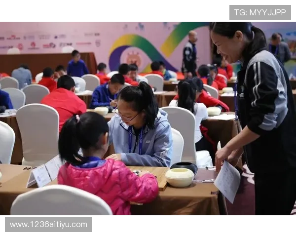 全国五子棋比赛盛况：高手云集，智勇对决的精彩瞬间